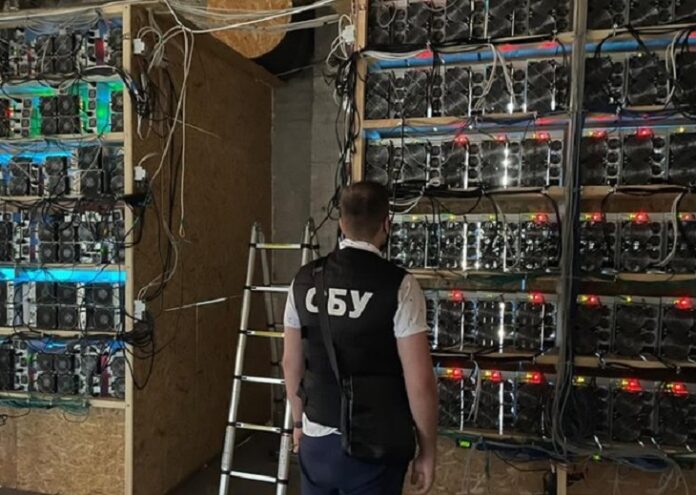 Украинская IT-компания опровергла обвинения в нелегальном майнинге криптовалют