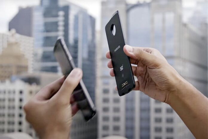 Владельцы 5G-смартфонов смогут заряжать их от базовых станций