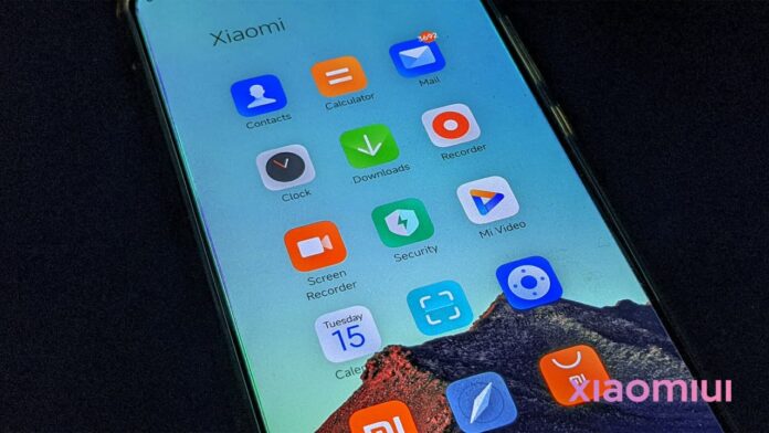 Названы три способа обновить системные приложения MIUI в смартфонах Xiaomi